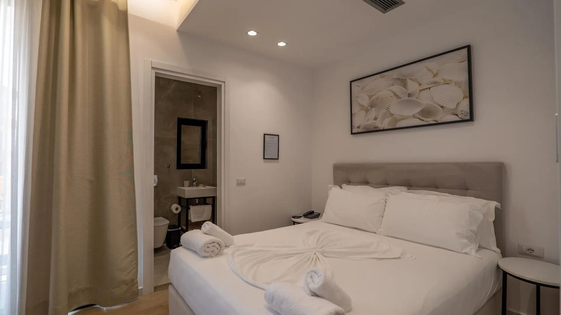 Art Hotel Sarande Albania