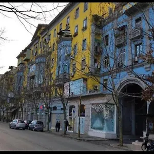 https://apartment-ecoart.hotels-in-tirana.com